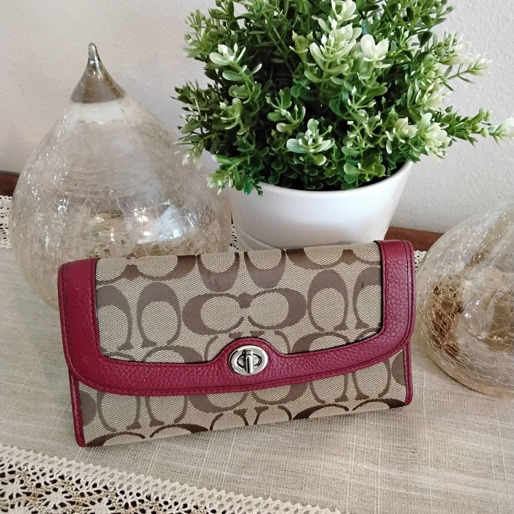 Coach Beige and Red Wallet - Picture 3 of 8